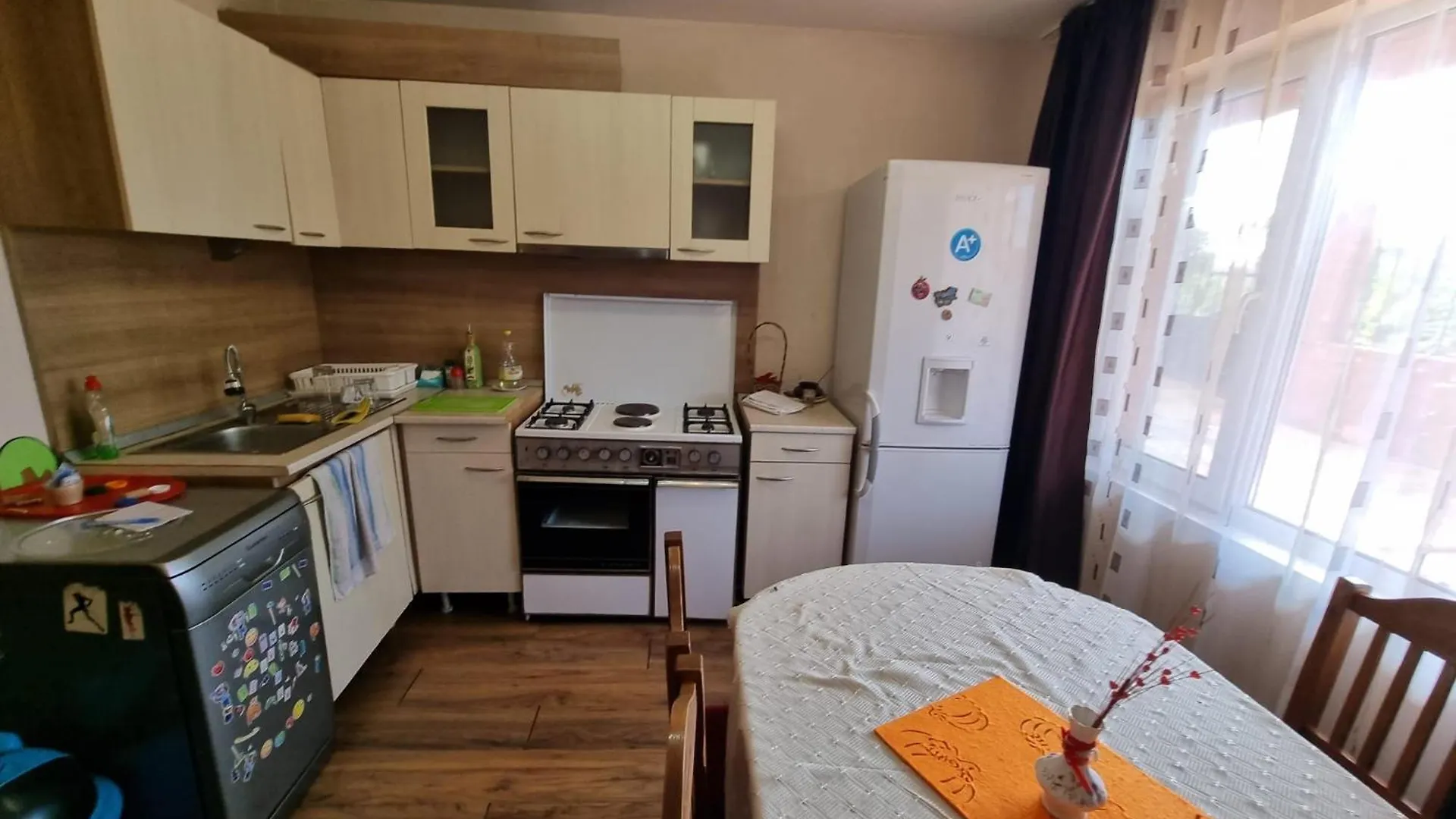 Sunny Days Apartment Varna